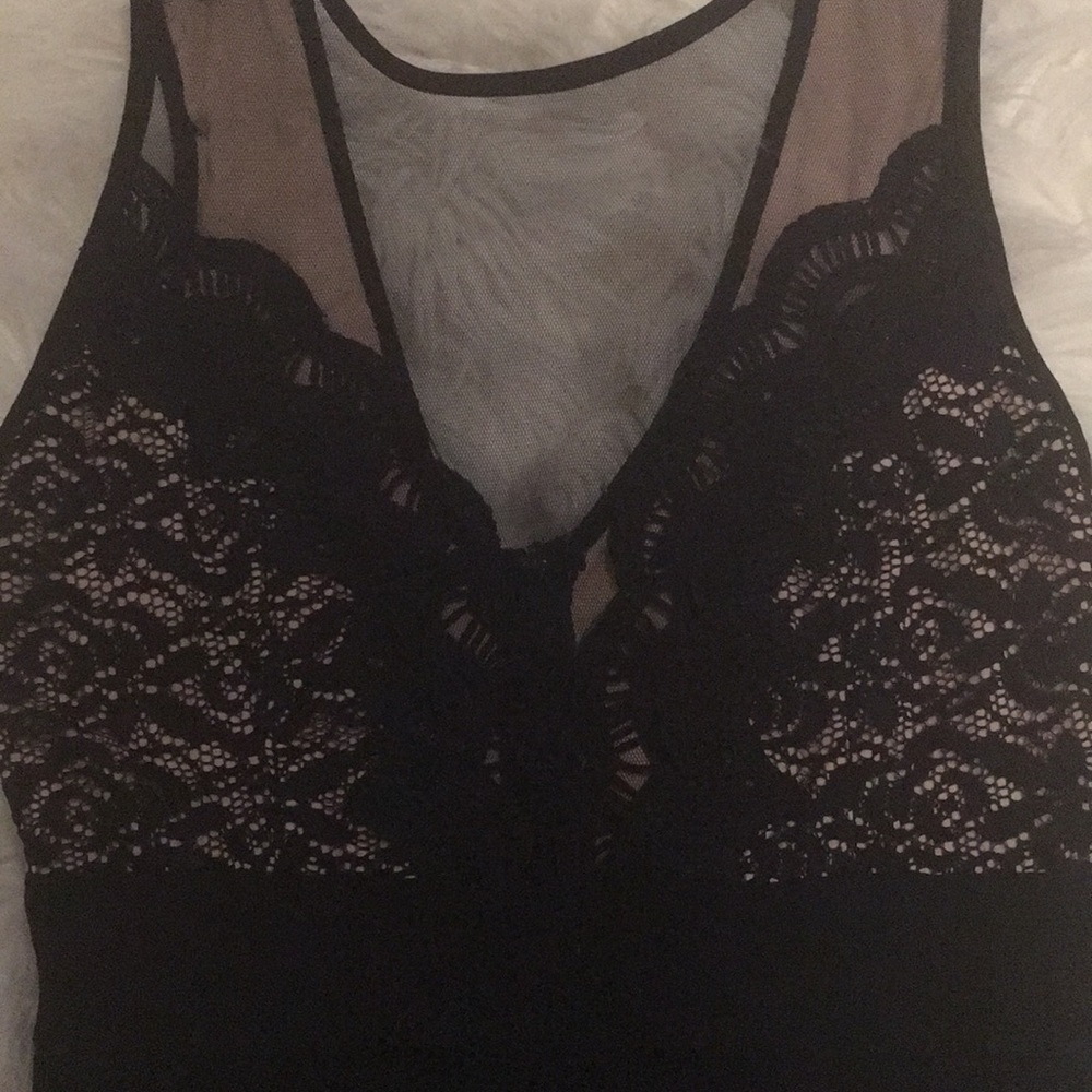 Dress - Picture 3 of 3